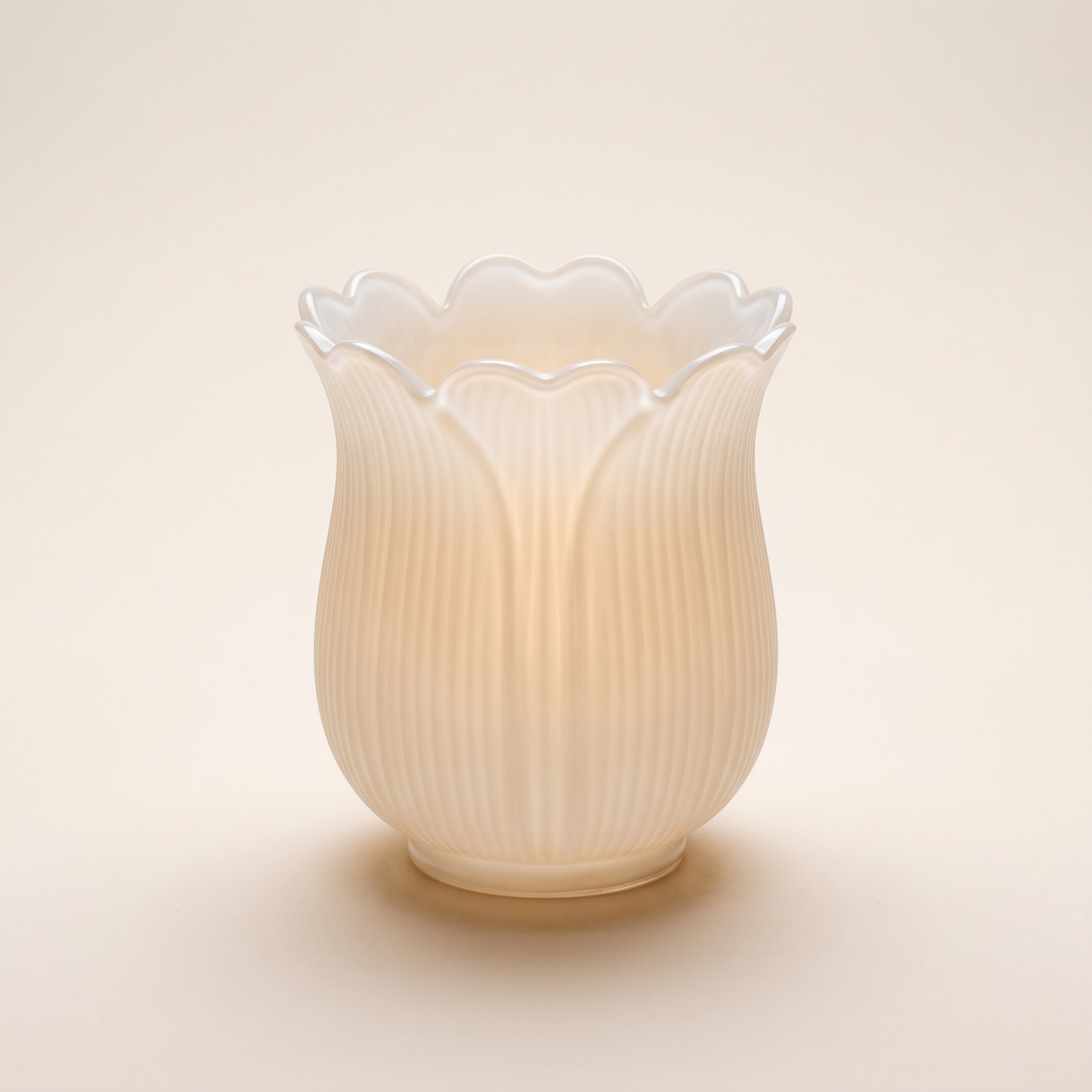 شكل ظلال المصباح الزجاجي على شكل توليب — ظل مزخرف بأطراف متموجة على شكل بتلة الأوبال